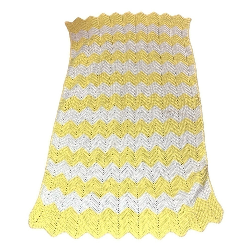 Vintage Hand Made Knit Throw